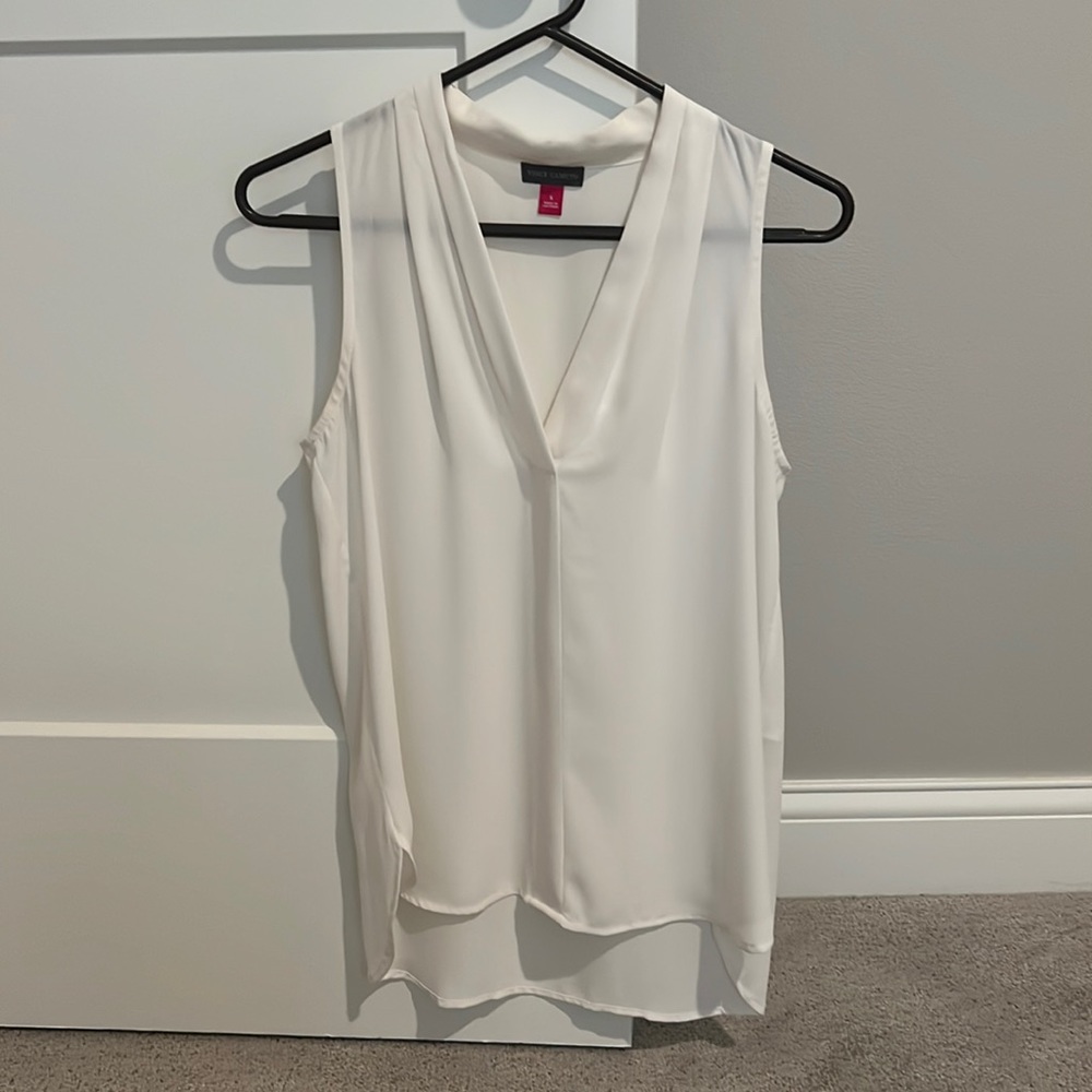 Vince Camuto tank size S